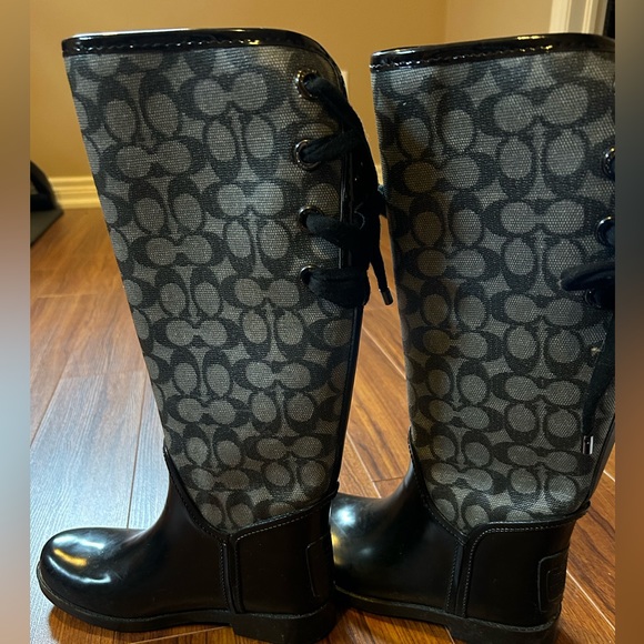 Coach Lace Up Rainboots size 6 - Picture 2 of 3